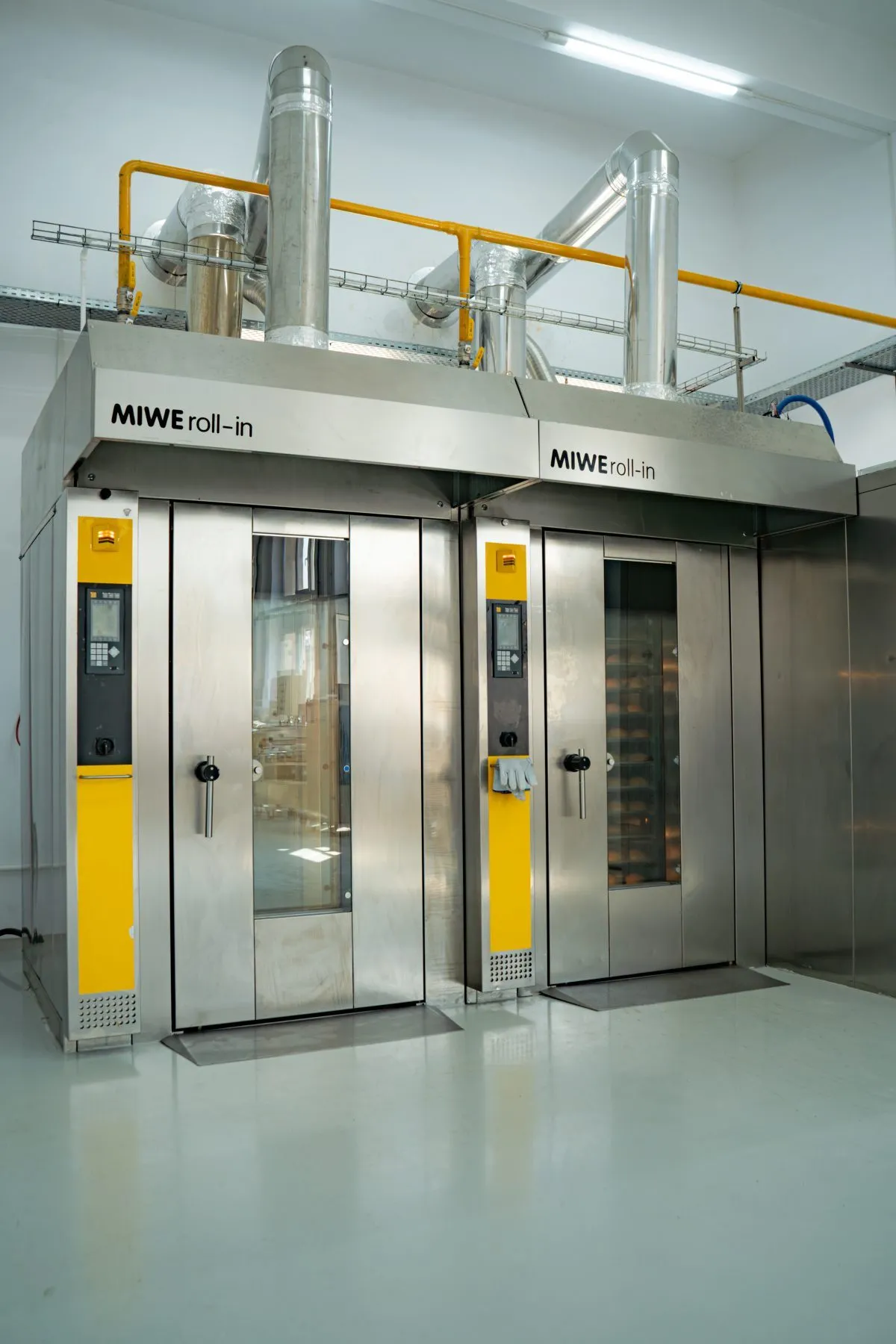 bakeo-cuptoare-industriale-miwe-roll-in-fabrica-panificatie